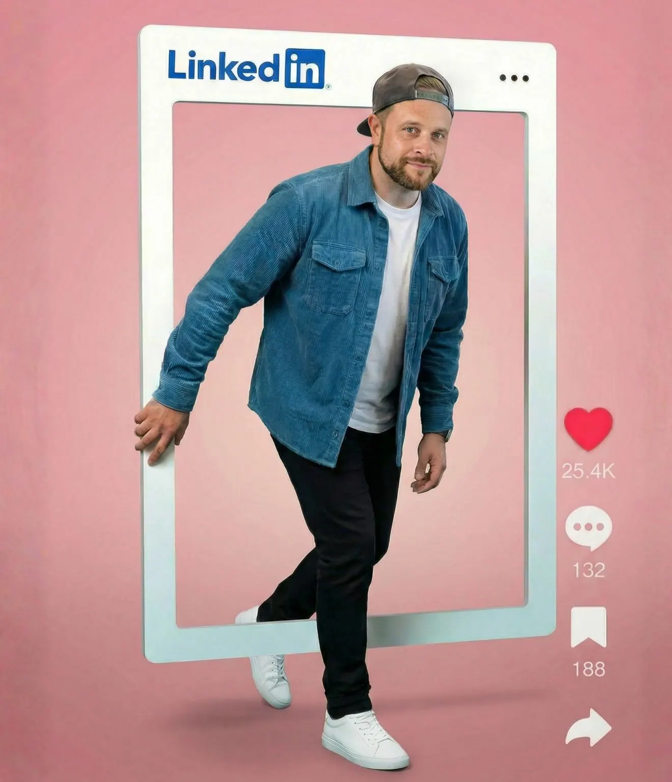 Erol Orahovac steigt aus einem übergroßen LinkedIn-Post-Rahmen heraus